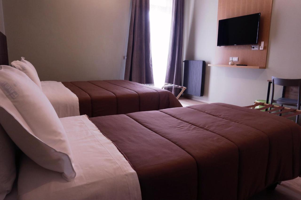 Guest house Manhattan & *