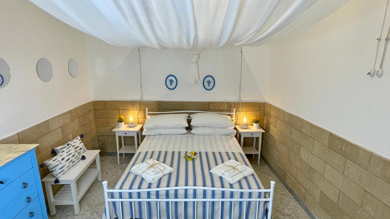 La Casa Del Pescatore N 11 - Porto Di St Spirito Apartment