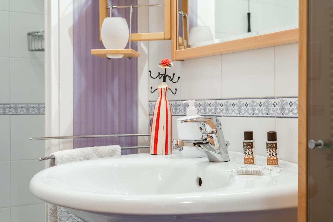 Apartman Roomy With Terrace & Parking Bari