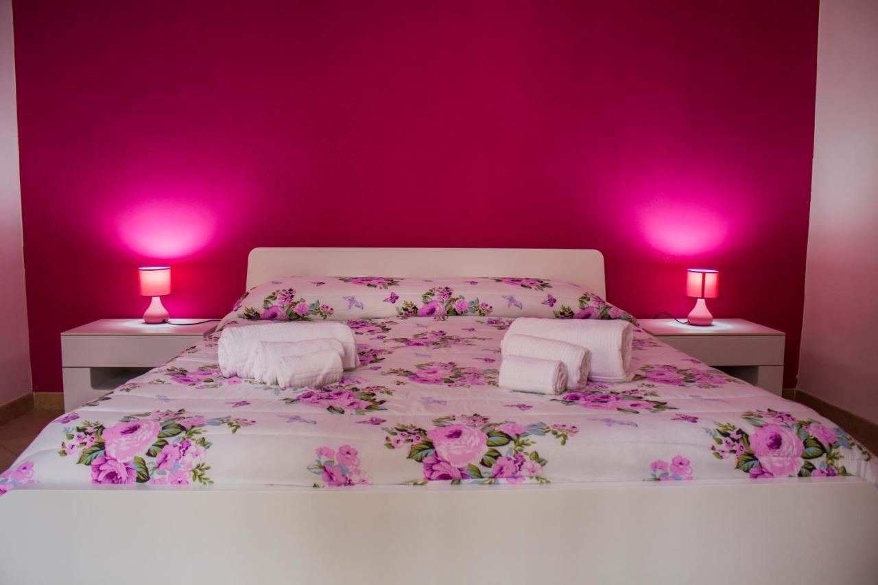 I Giardini Di Edicart Apartment *