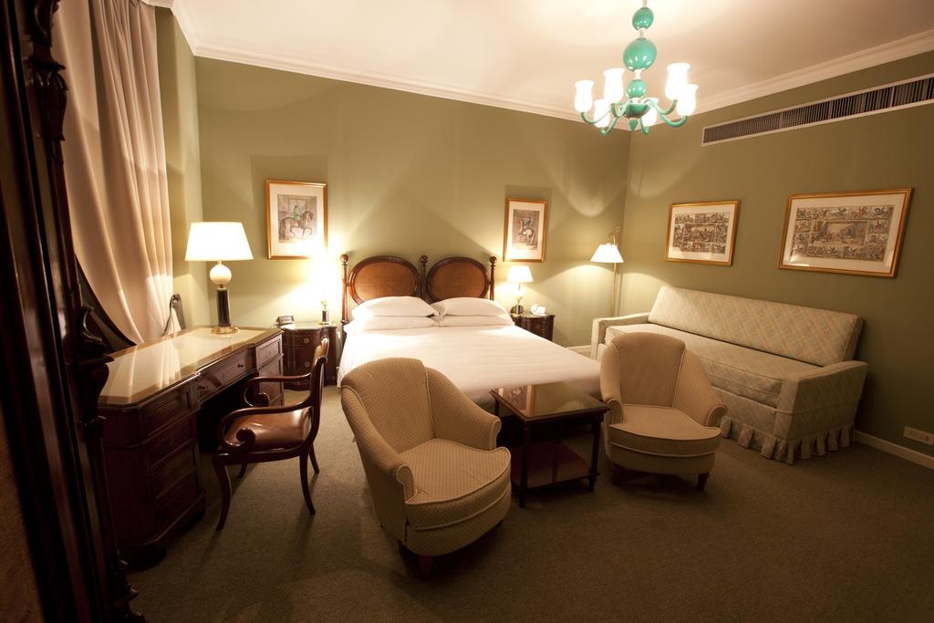 Palace 4* Bari