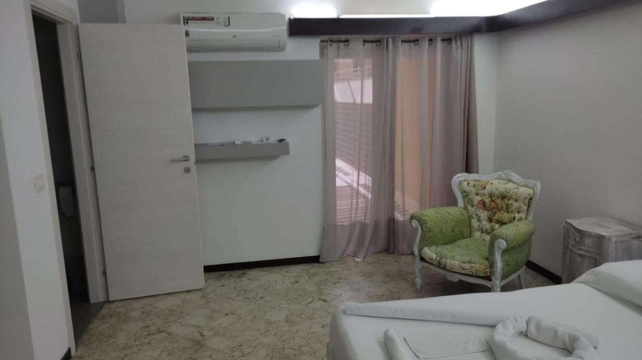 Castello Bed & Breakfast *