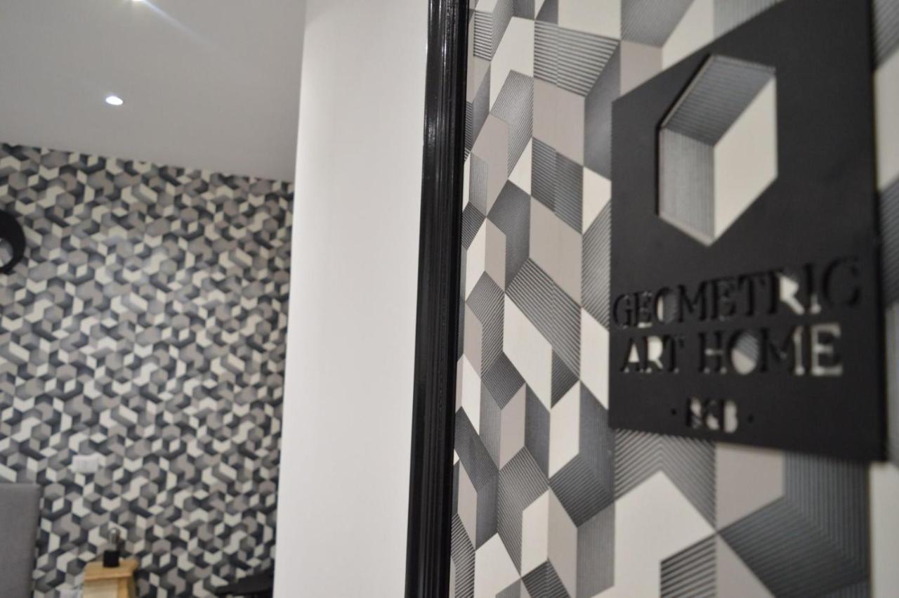 Geometric Art Bari