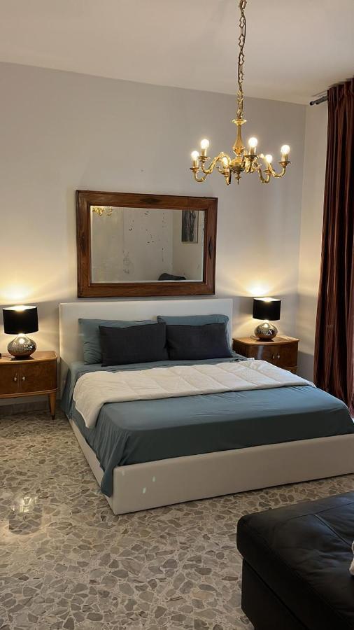 Casa Vacanze Cado Dalle Nubi 2 Ampie Stanze In 4-6 Posti Letto 1 Bagno Privato E Balconi Ideale Per Famiglie E Gruppo Di Amici Apartament *