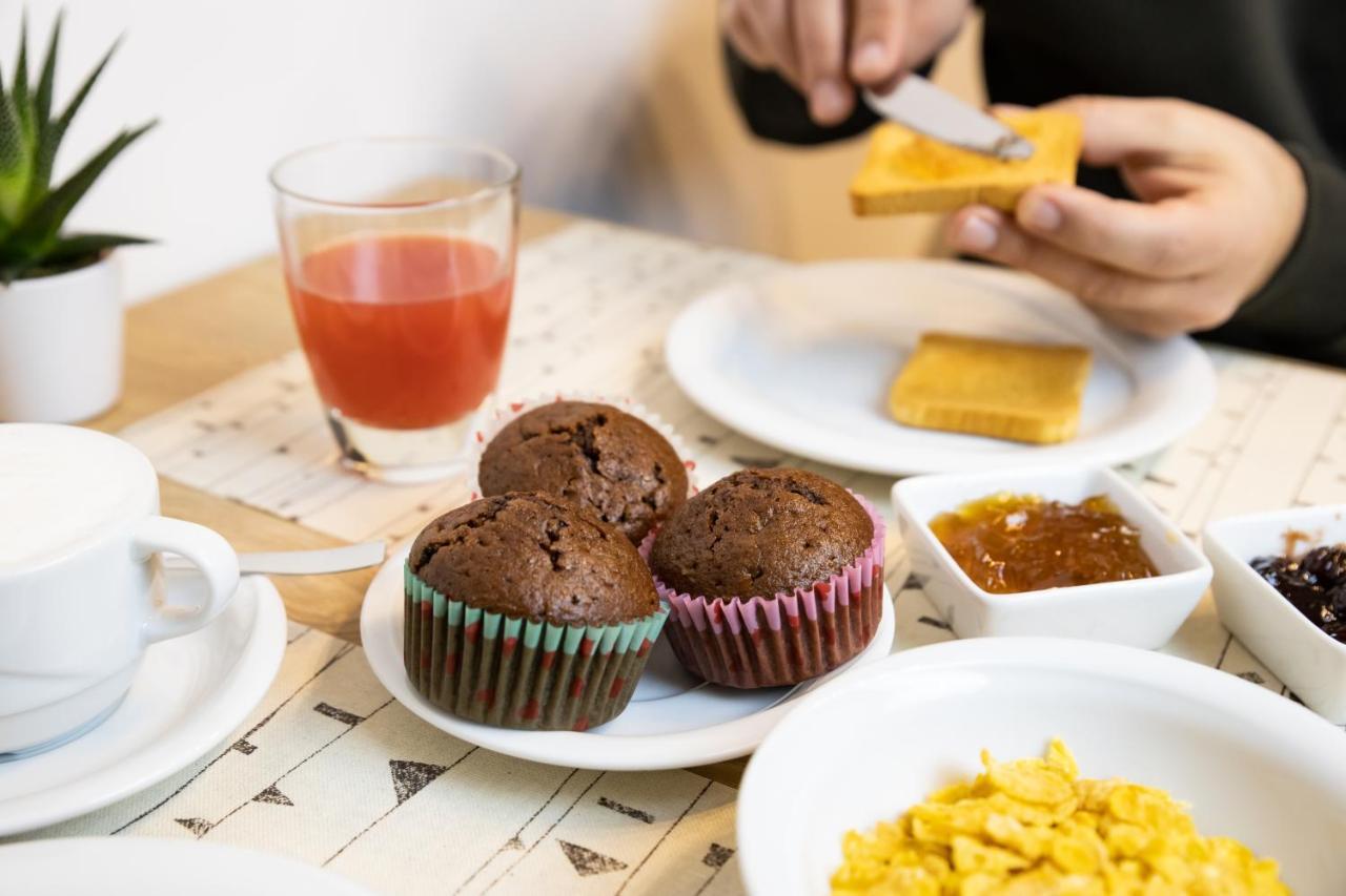 Acomodação com café da manhã  Viva' *