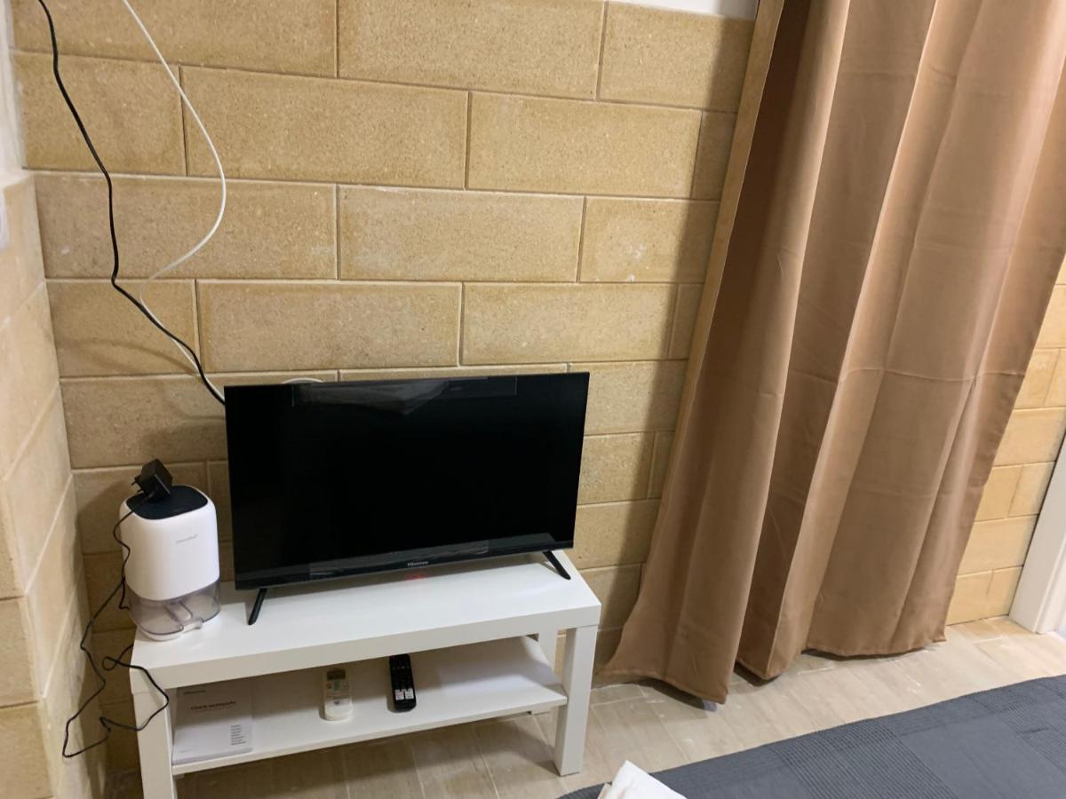 145 Apartment *