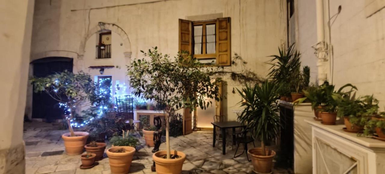 Traditional In Old Apartment *