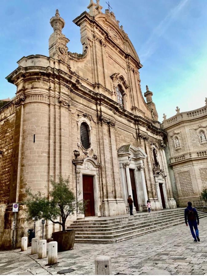 Calefati Gallery Luxury Apartament Bari