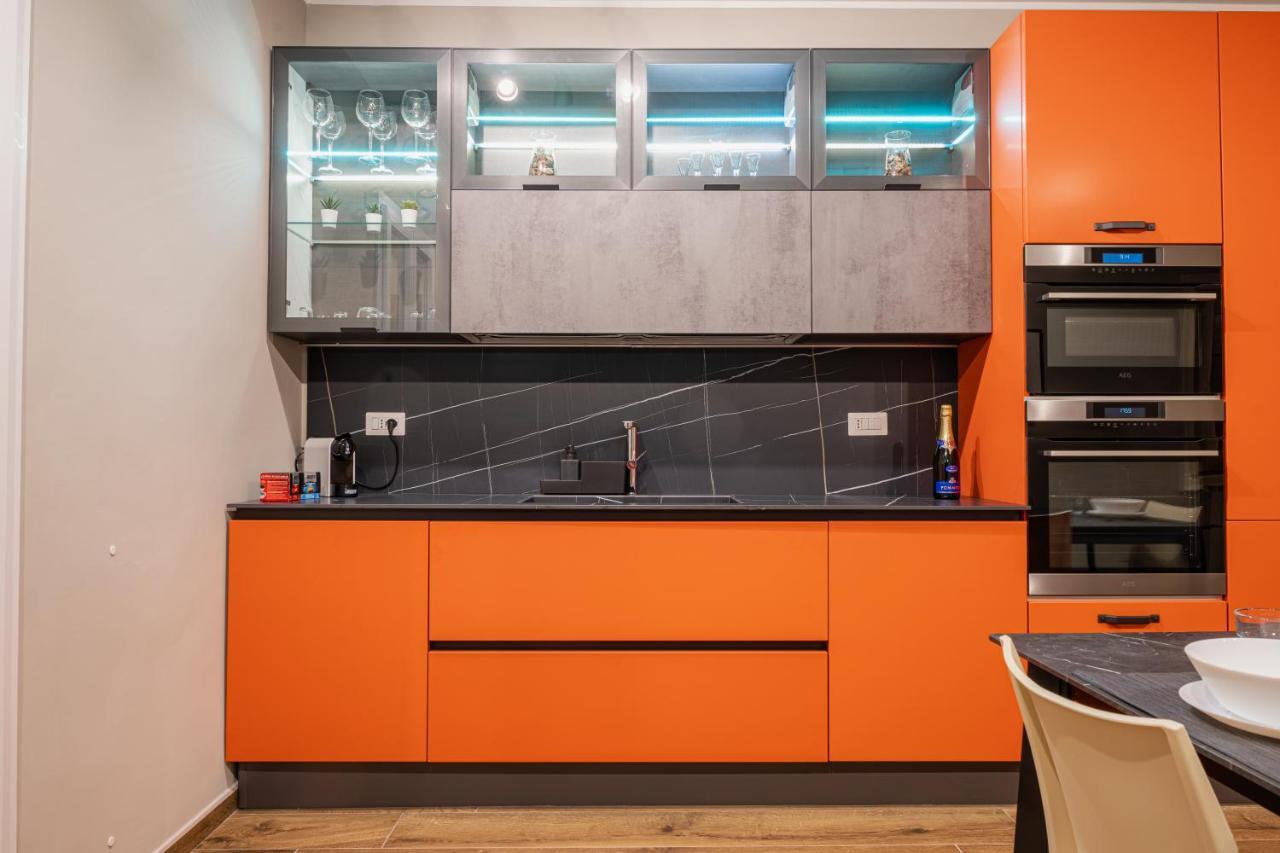 Apulialux Center Loft Con & Netflix Apartment Bari