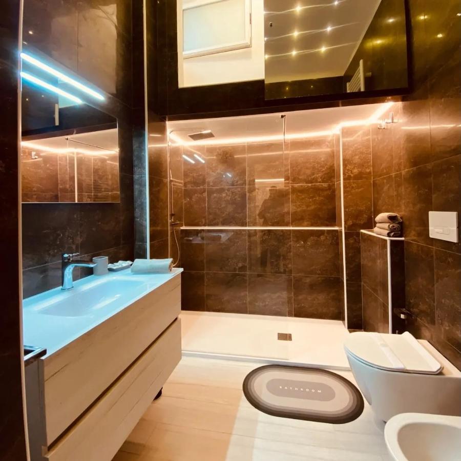 Dimora Falcone Apartment Bari