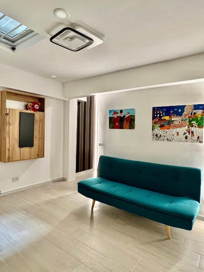 Ludo's Flat Center * Bari