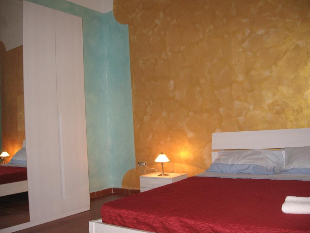Golden Dreams Bari