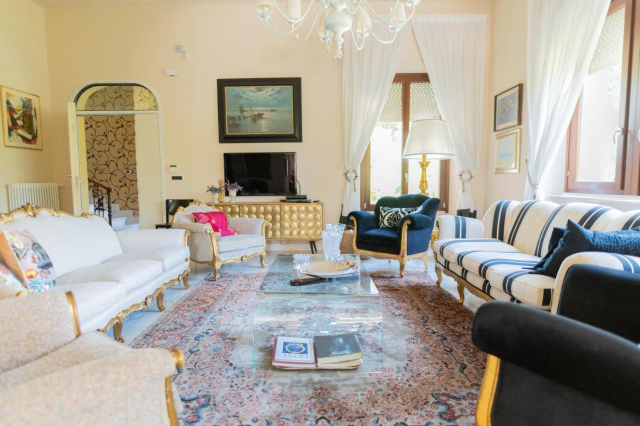 Villa Luisa *