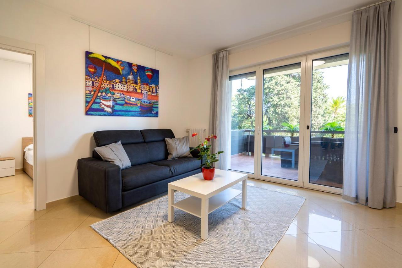 Boscoincitta With Garage And Whirlpool Tub Apartment