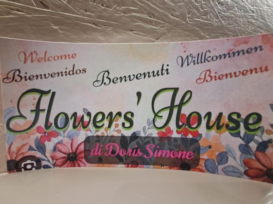 Flower's House Di Doris Simone Villa