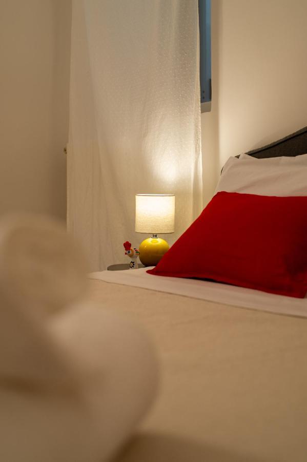 A Casa Di Anna - Charming House With Courtyard Apartment