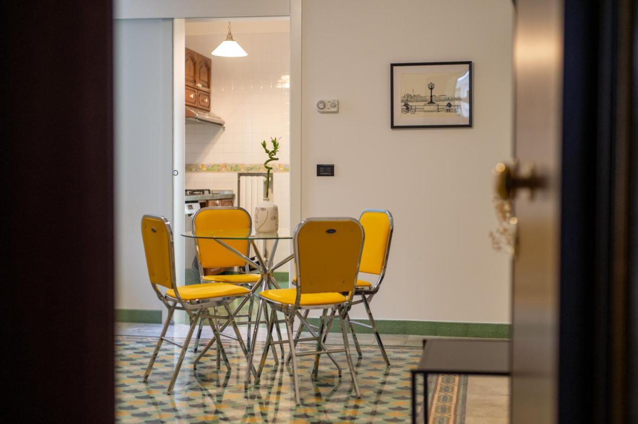 A Casa Di Anna - Charming House With Courtyard Apartment *