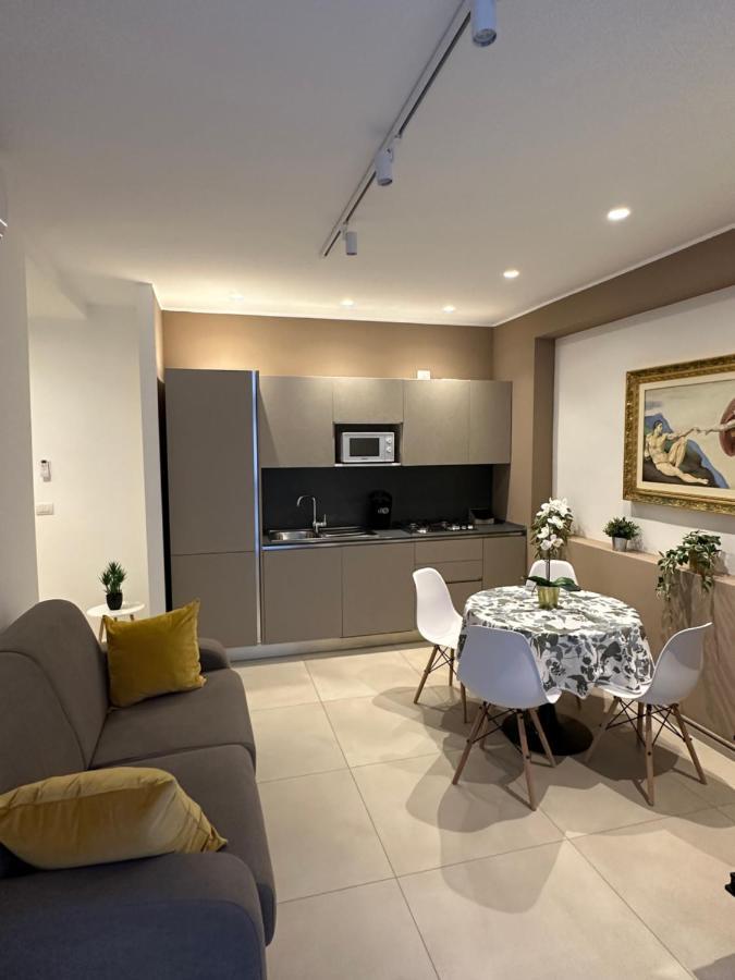 Ennio Class Apartment Bari