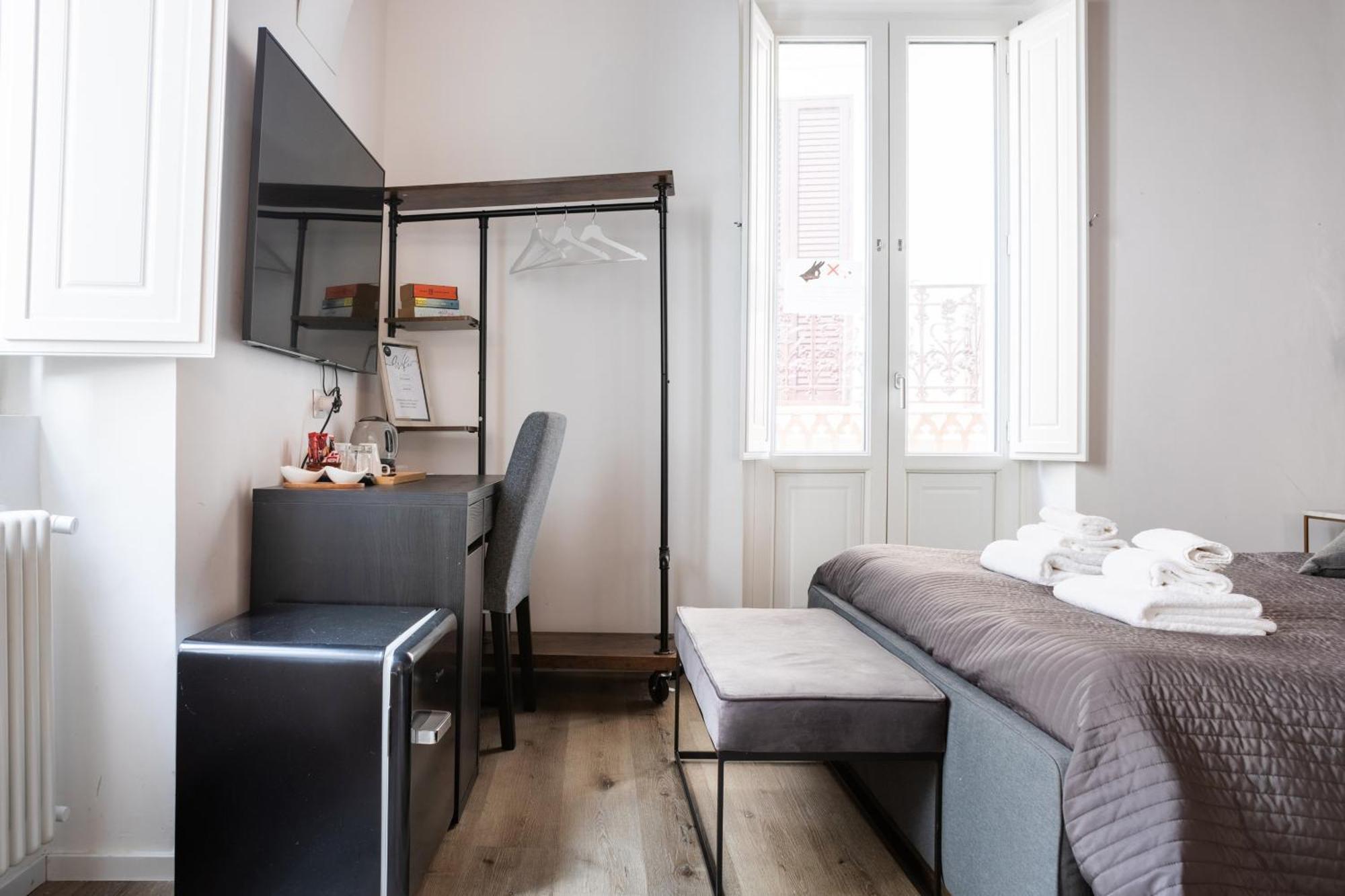 Landlord 8 - Finestra Sulla Cattedrale Guest house Bari