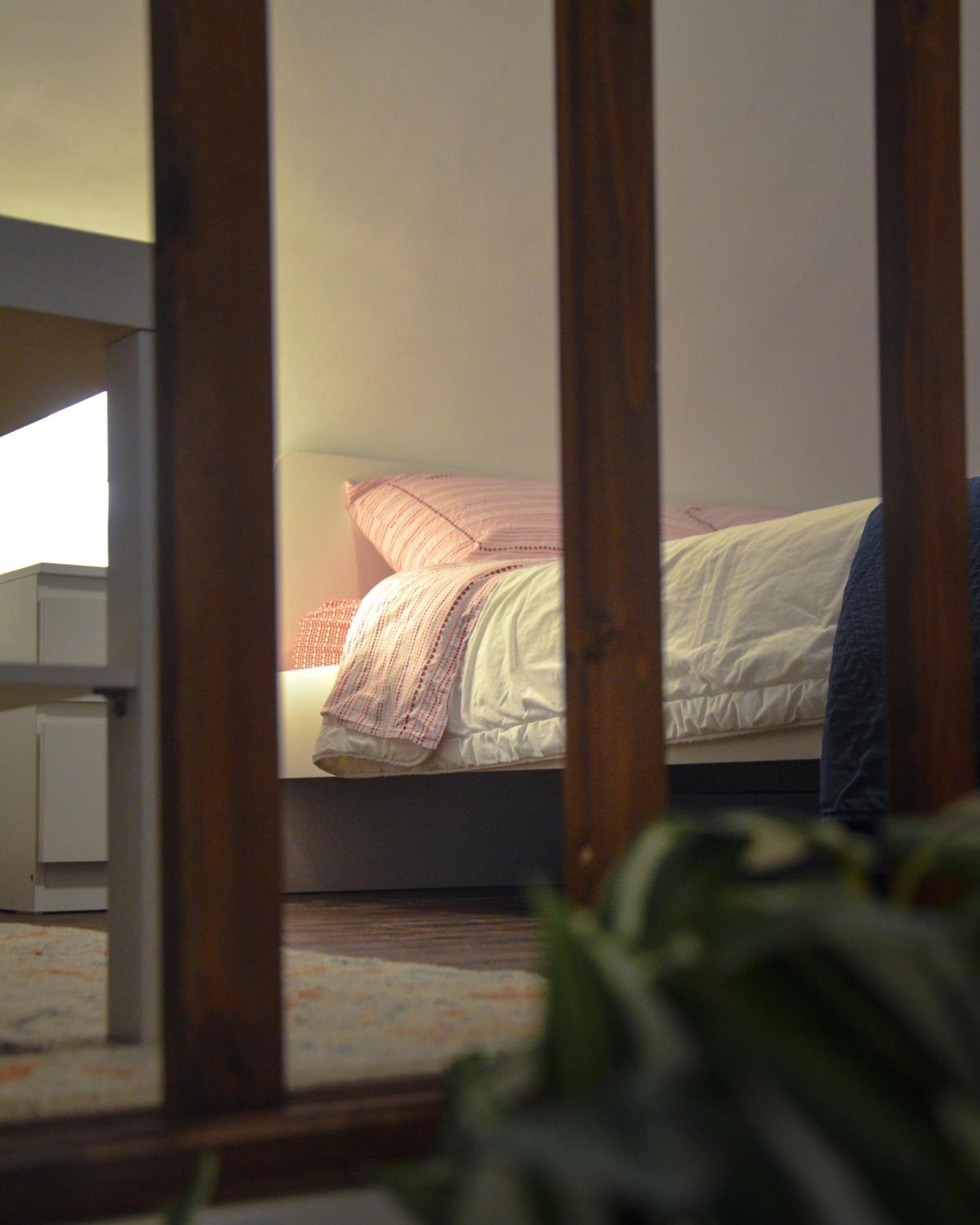 Manzoni 10 Apartment