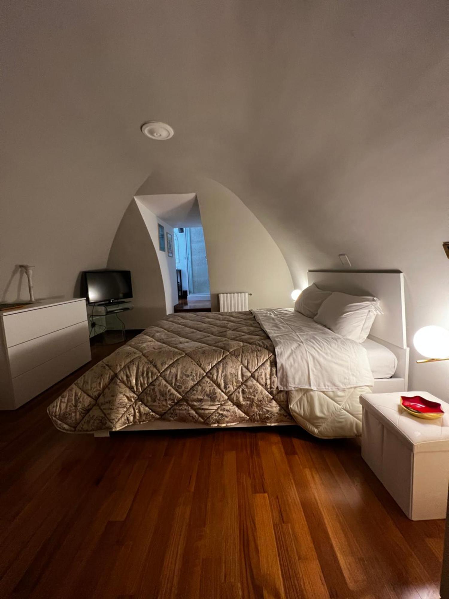 Calefati Gallery Luxury Apartament