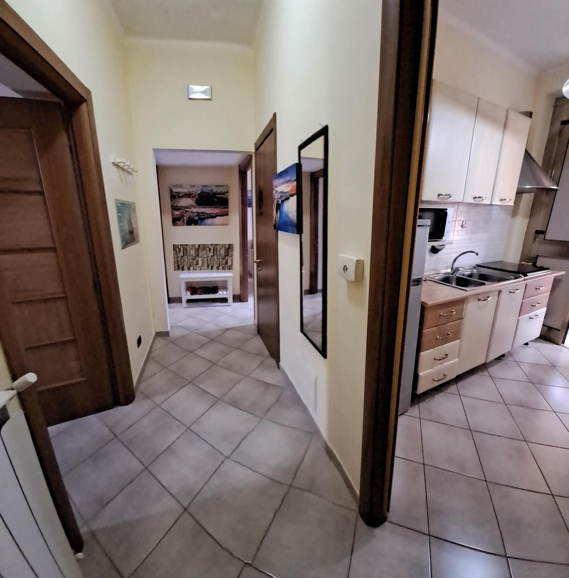 Casa Carlo With Parking Near The Center Apartment *