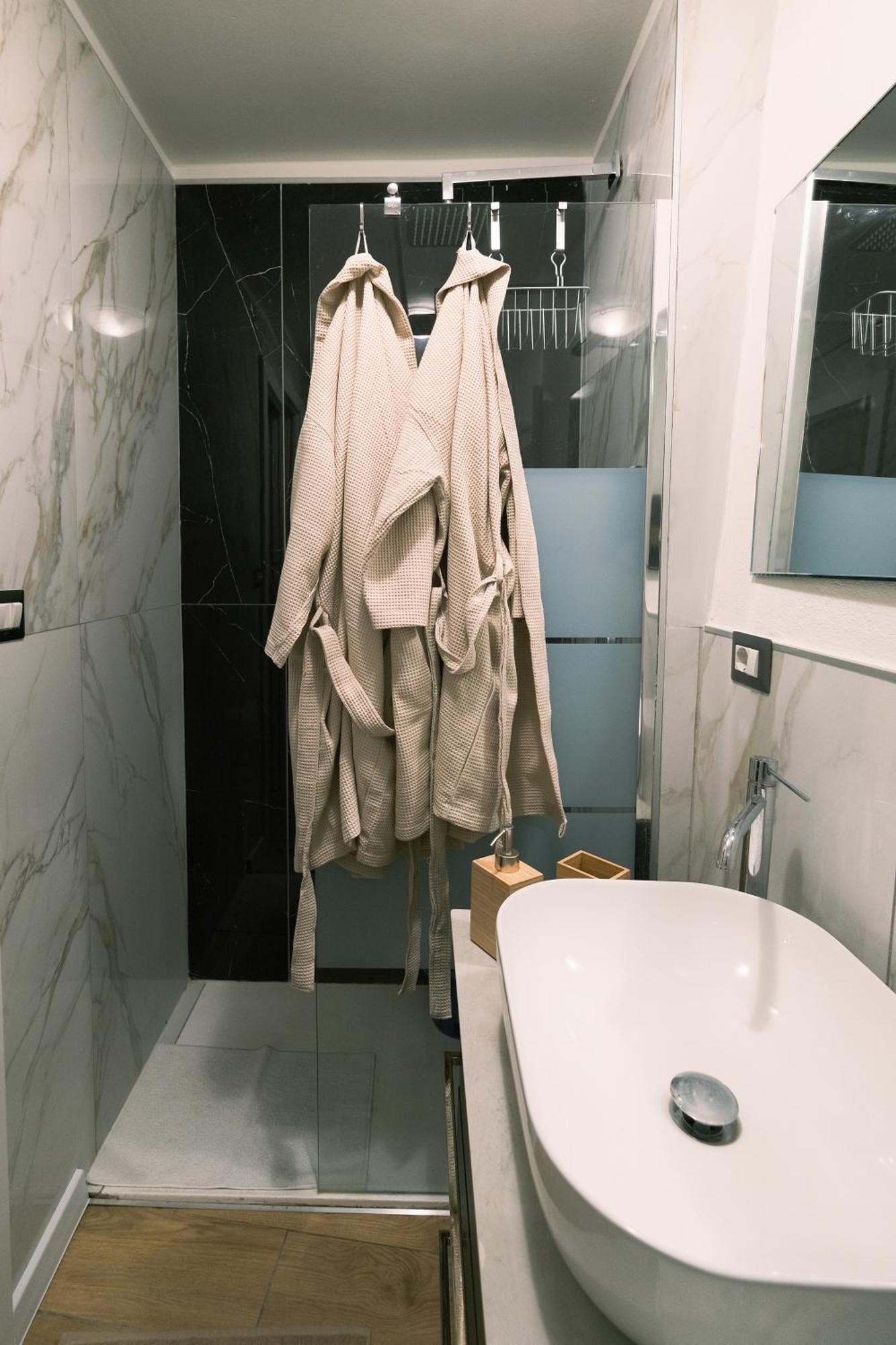 Mary House Apartment *