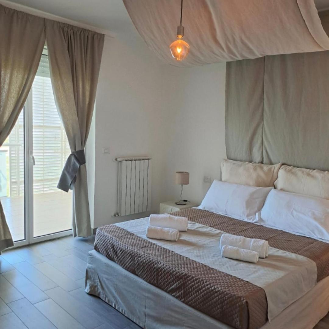 Nocleg ze śniadaniem Airport Deluxe *