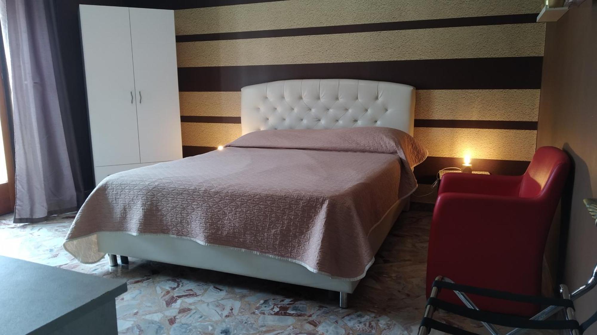 Cconforthotels R&b Semplici Emozioni Guest house 2*