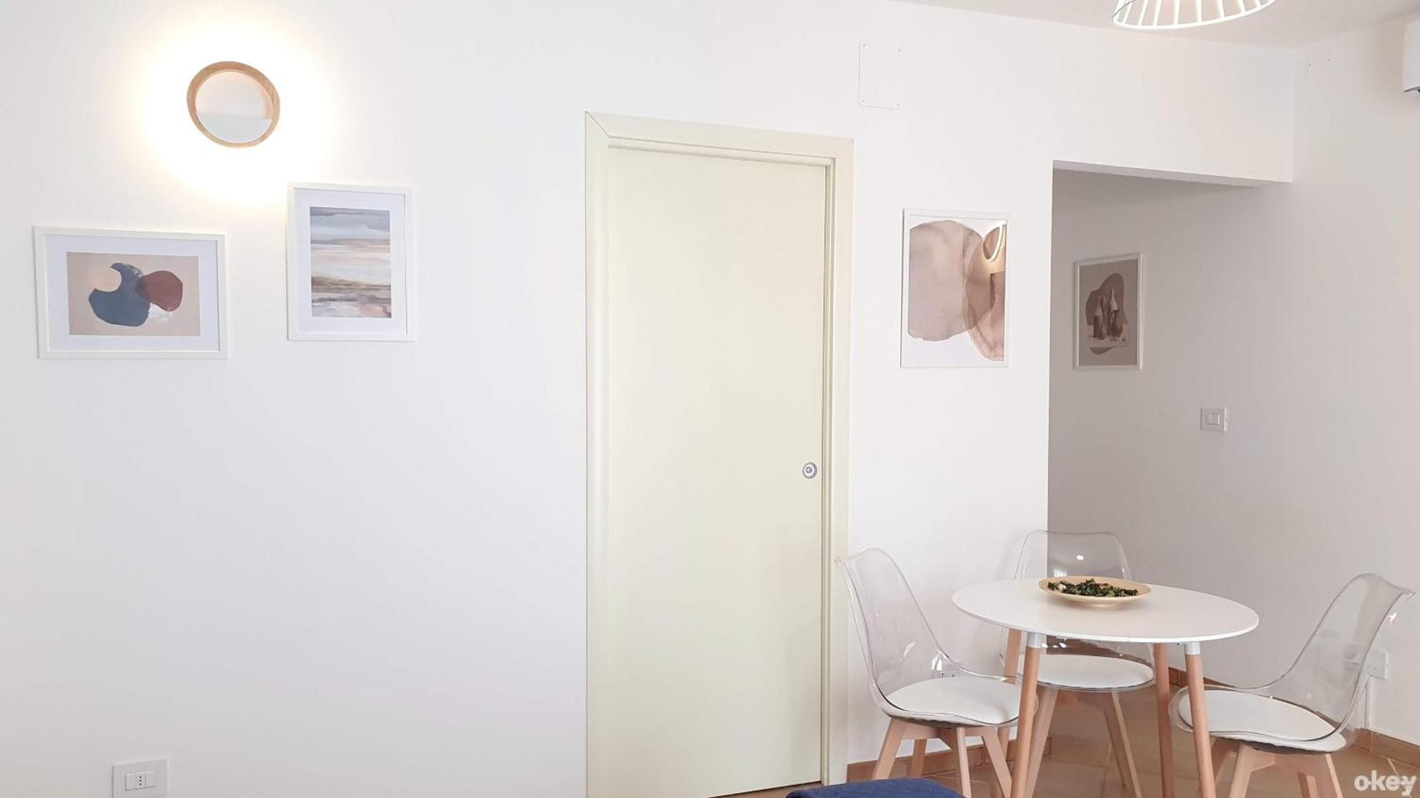 Mediterranea - Seaview, Pool & Garden Apartment Bari