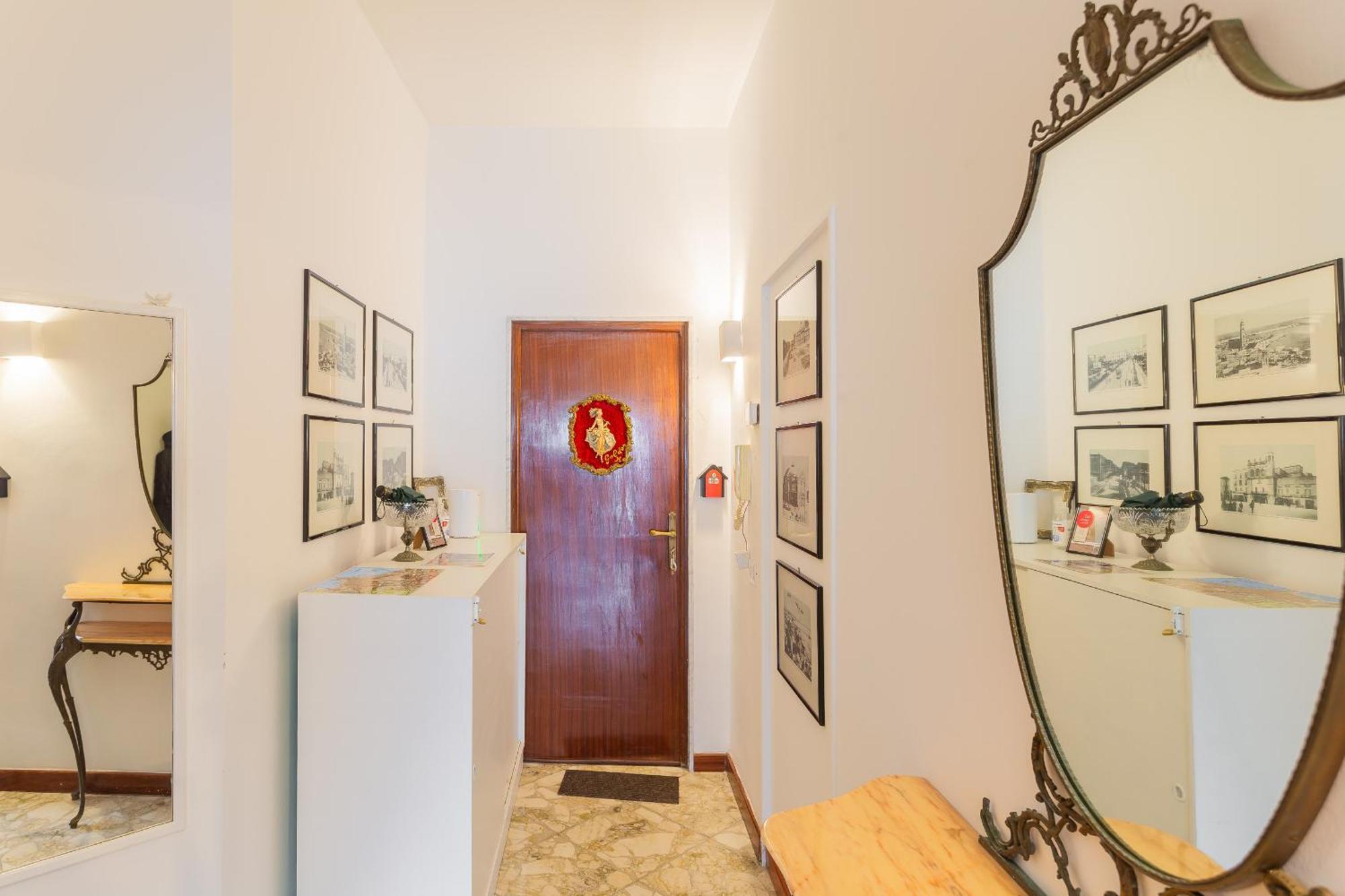 Golden And Silver By Wonderful Italy Apartment Bari