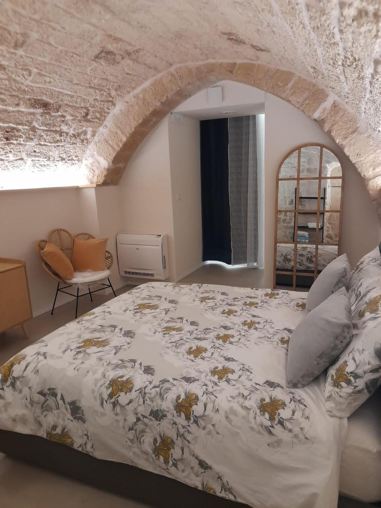 Filioli 28 *