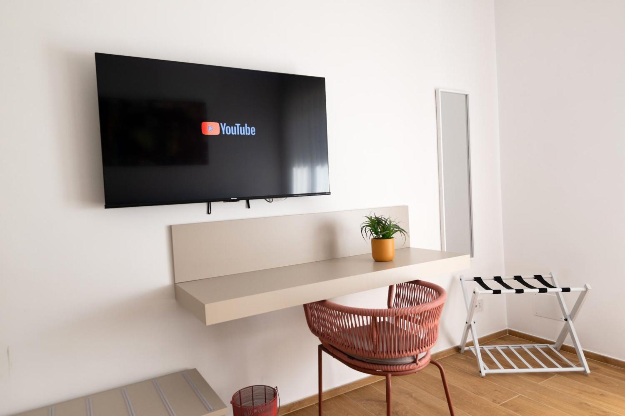 Apartment New Elegant 2 Bedroom Apt. Near Parco 2 Giugno Bari