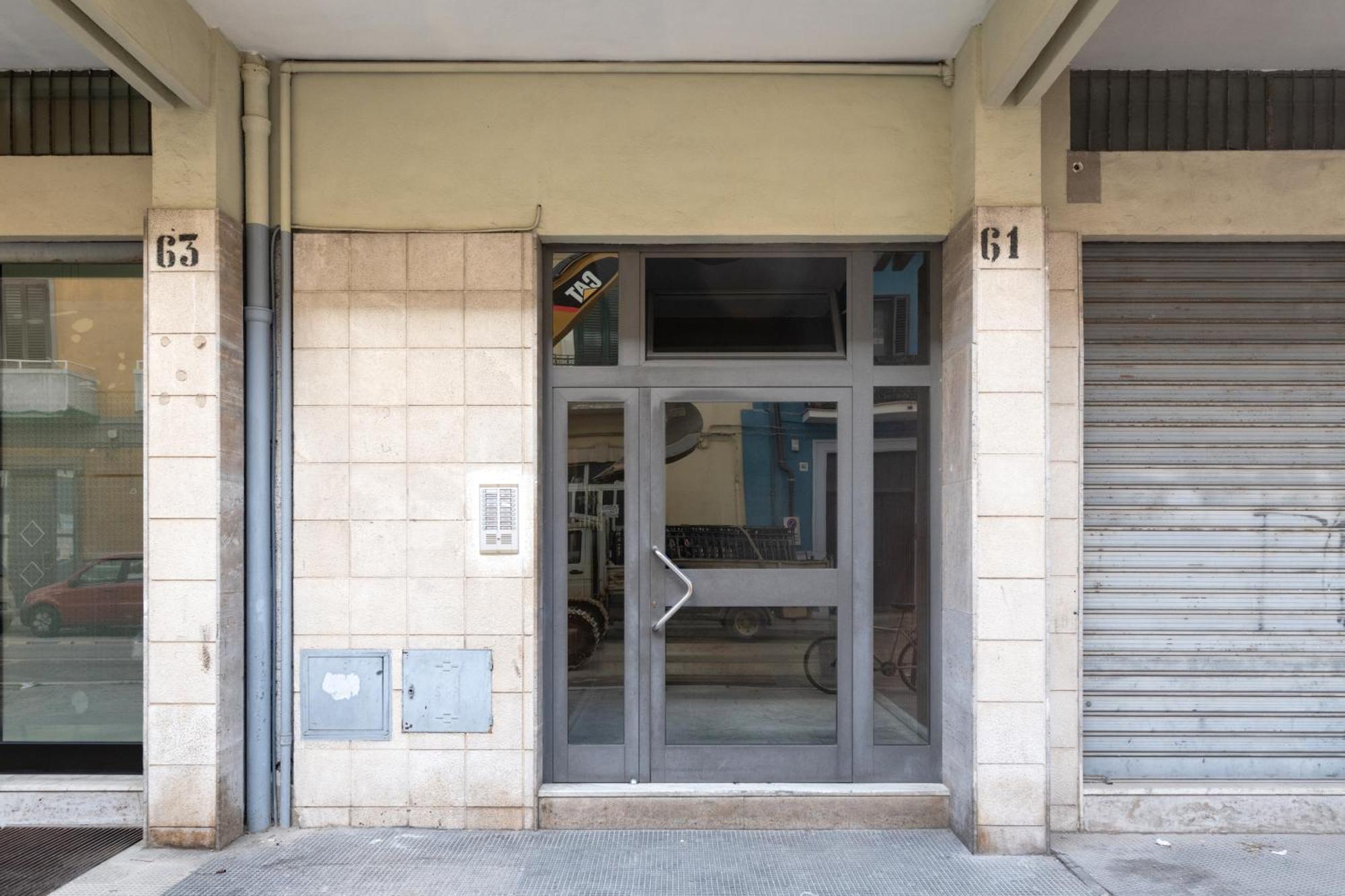 New Elegant 2 Bedroom Apt. Near Parco 2 Giugno Apartment