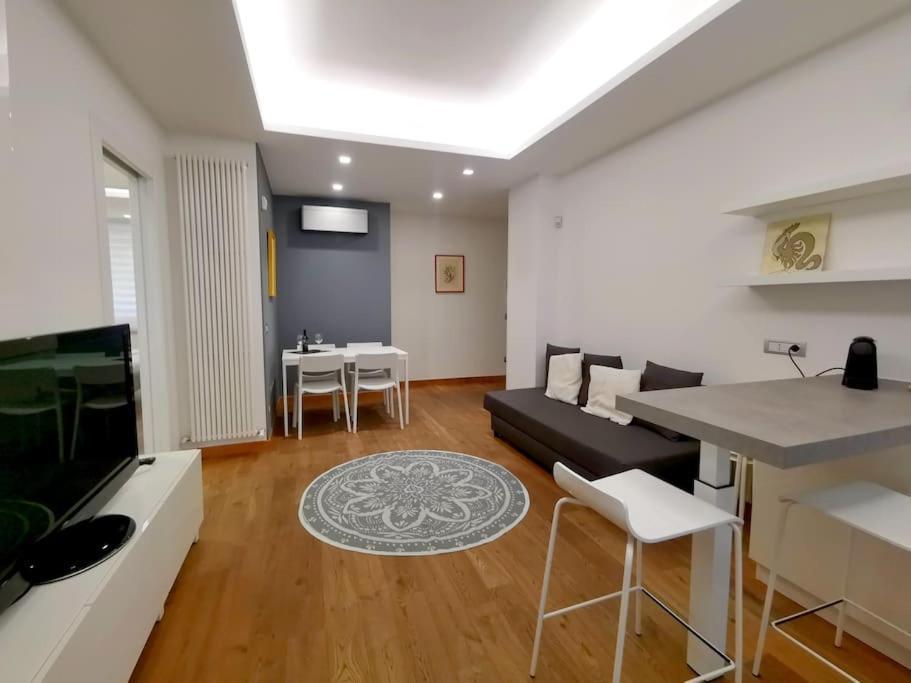 Apartment G&g *