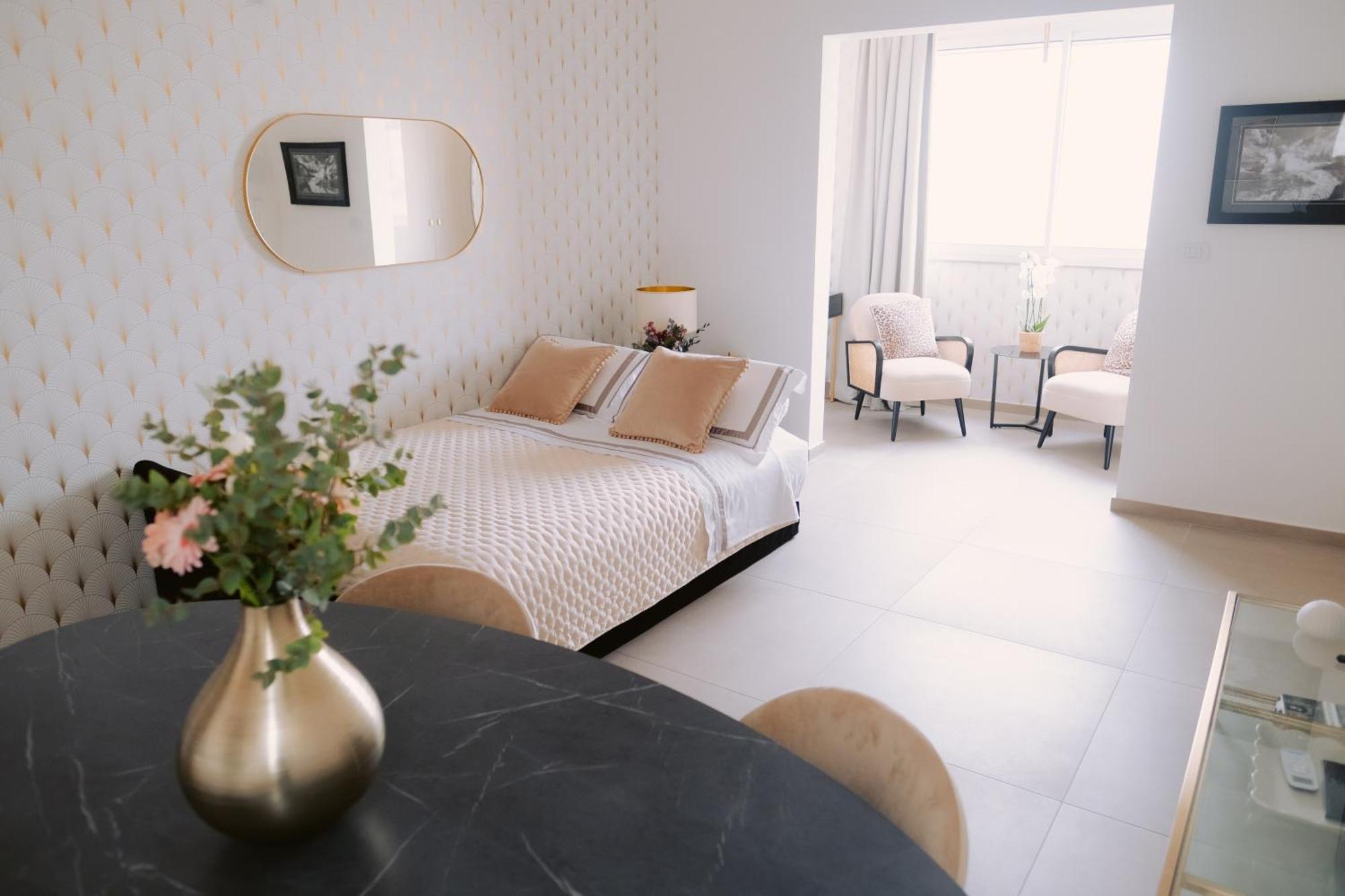 Via Dante Luxury Apartament *