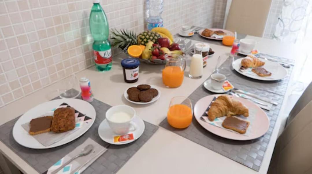 Airport Deluxe Nocleg ze śniadaniem