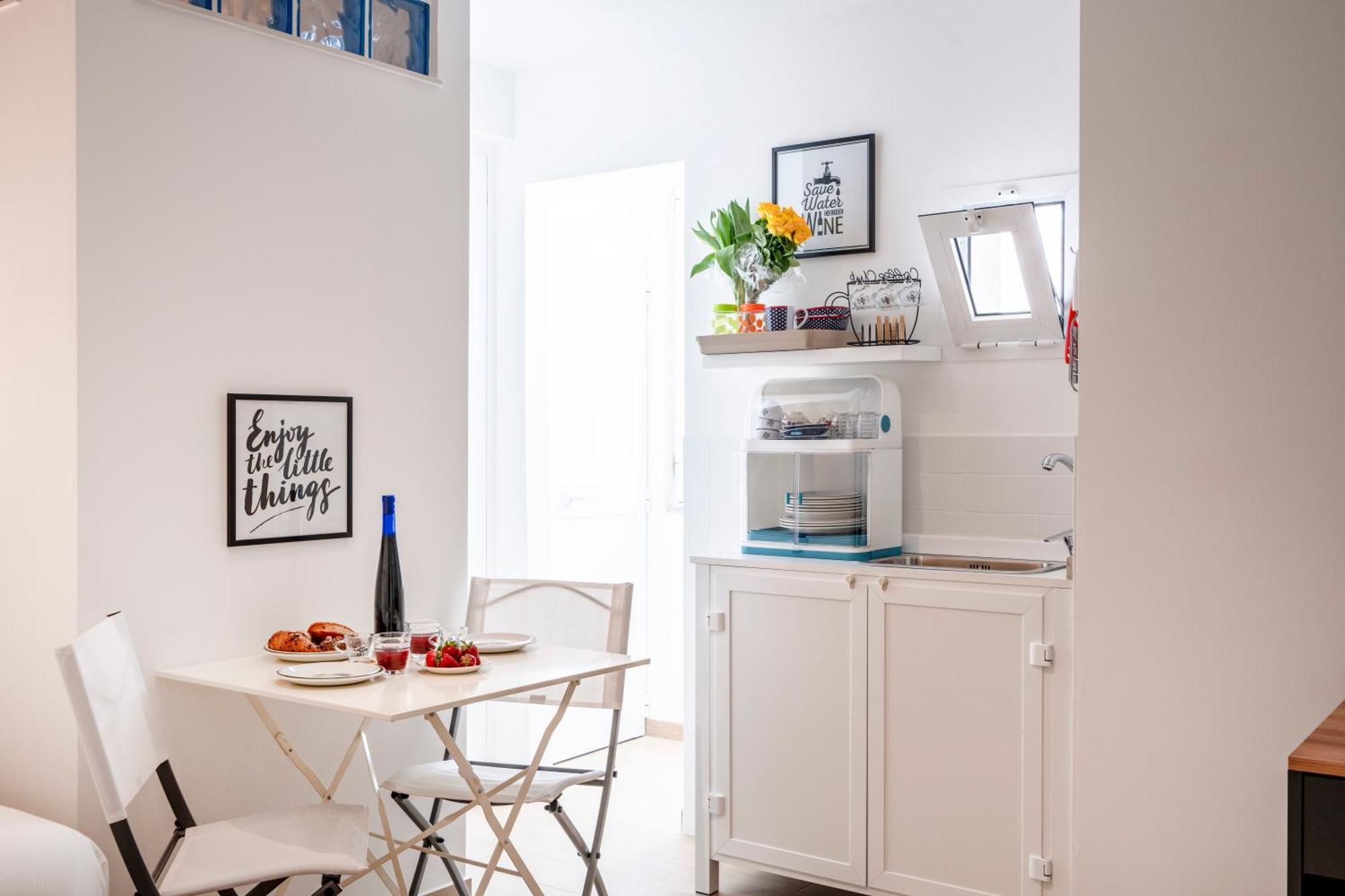 4 - Lovely & Functional Apartment