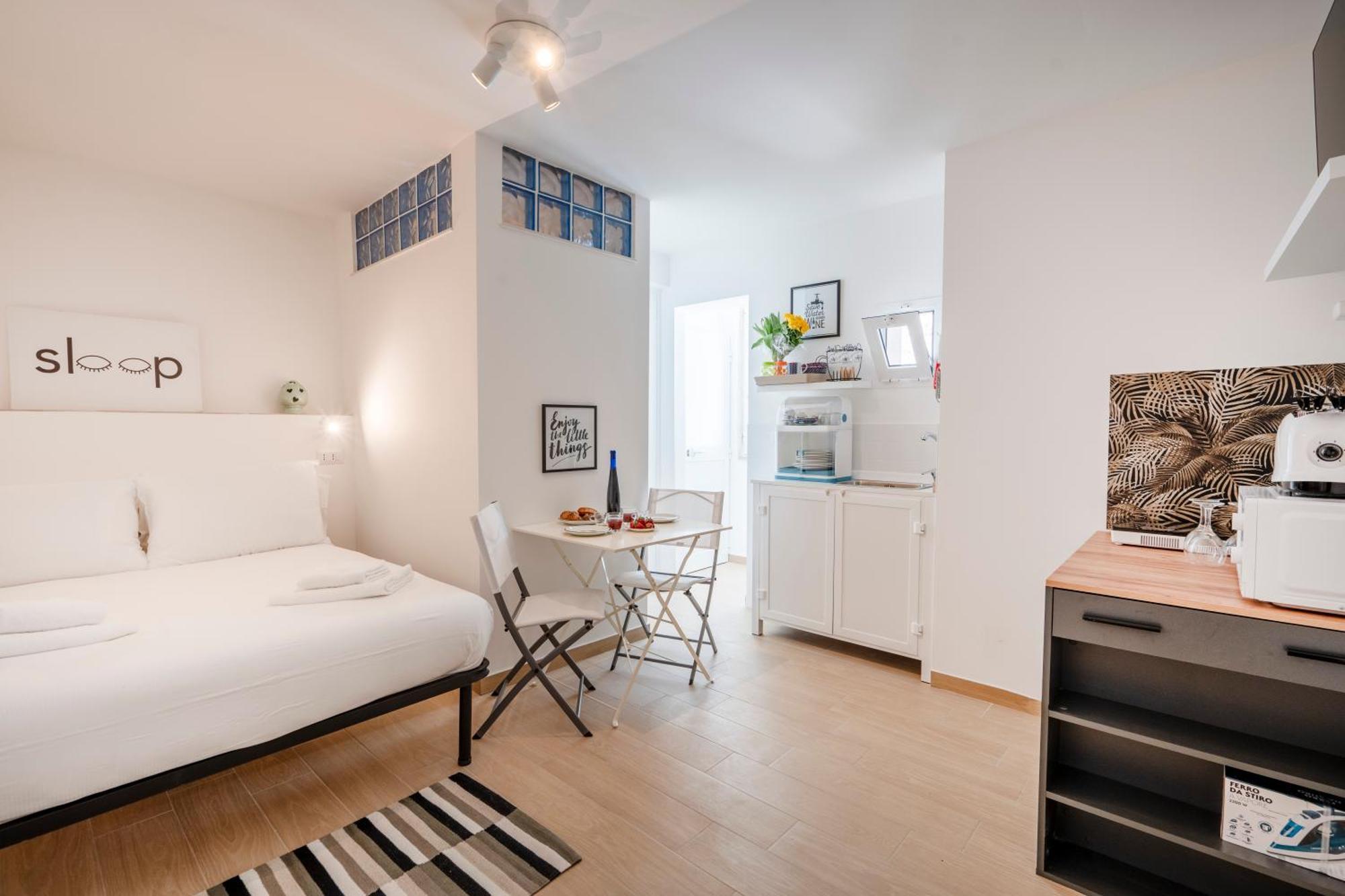 Apartment 4 - Lovely & Functional *