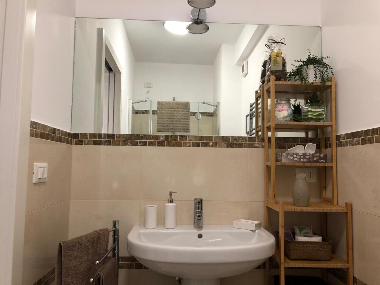 Apartment 999 Bari