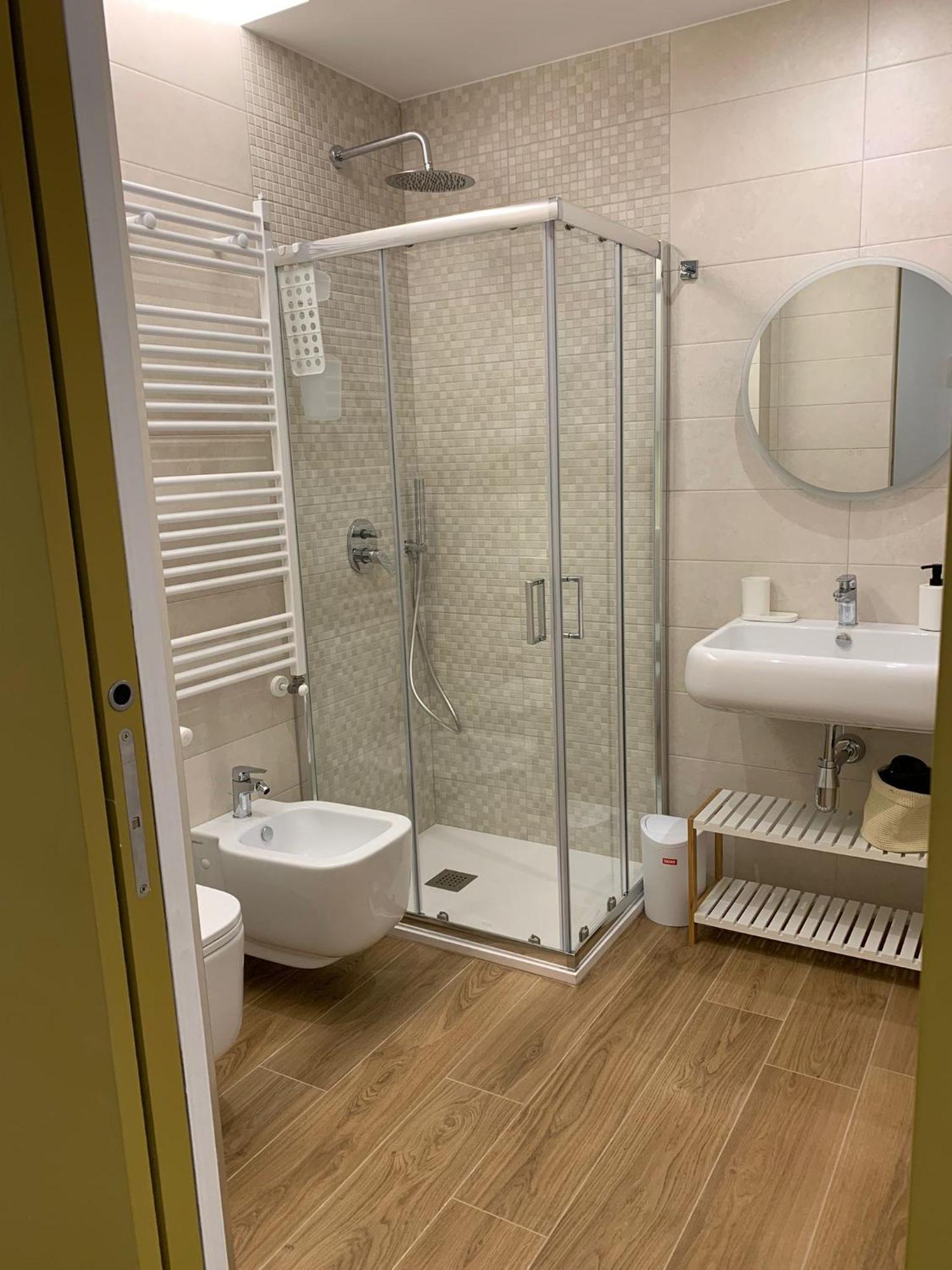 Domus13-with Private Parking * Bari