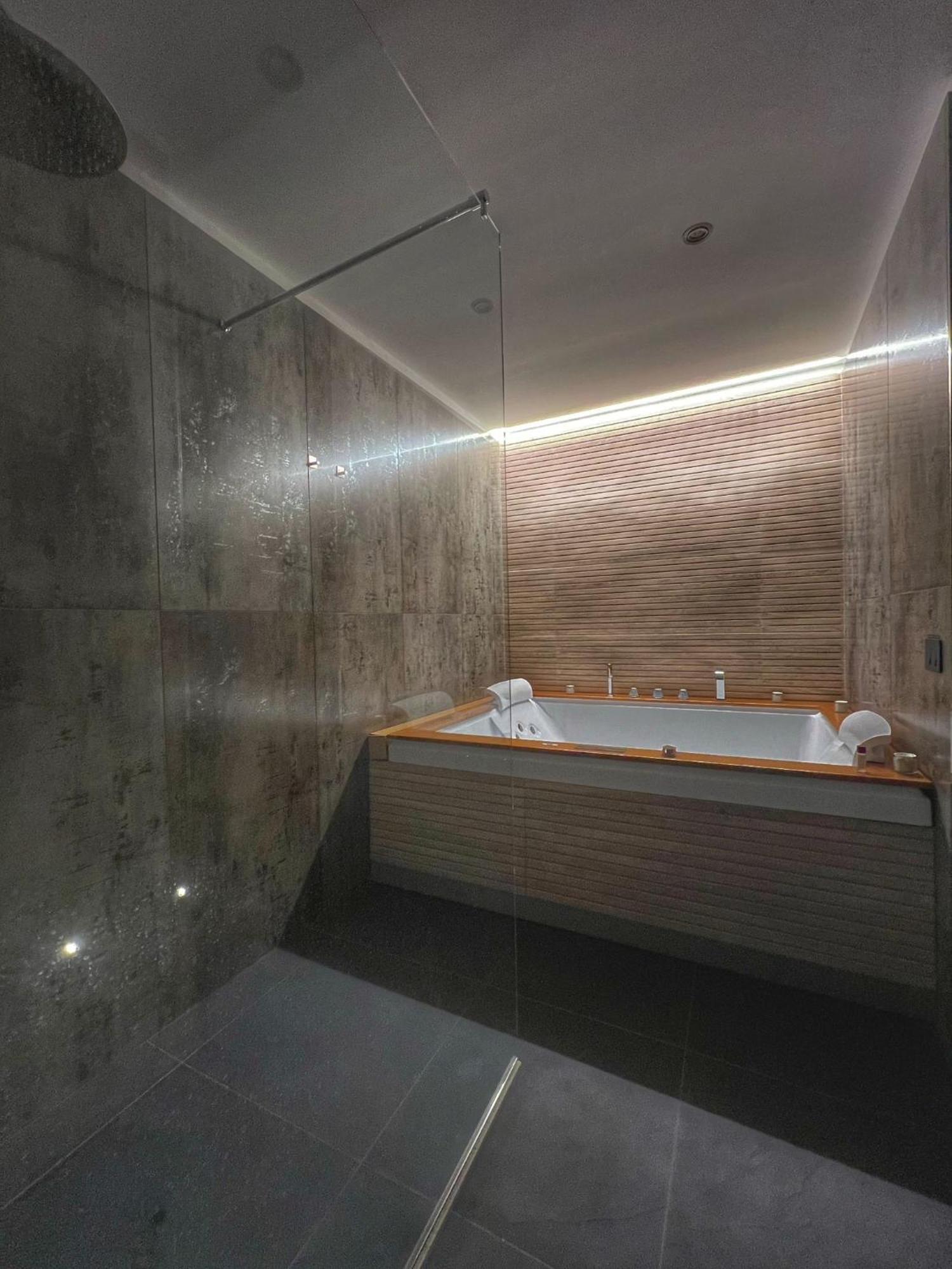 Amay Apartman Bari