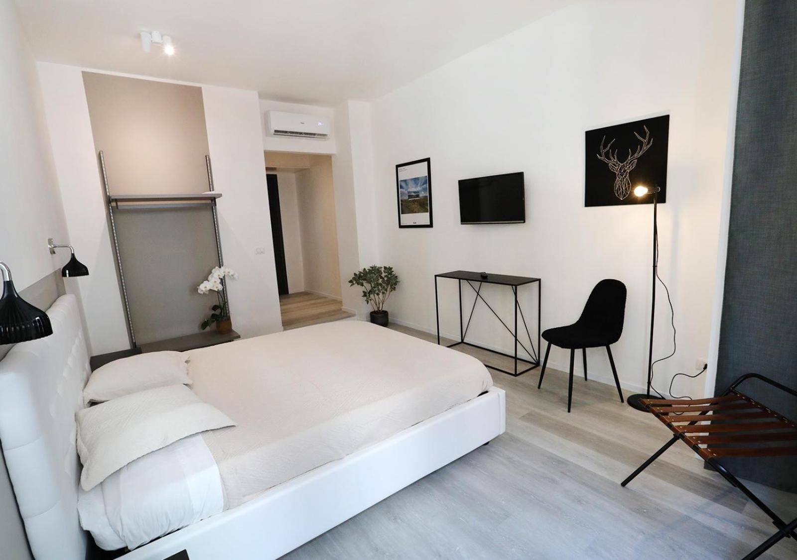 Boutique Four * Bari