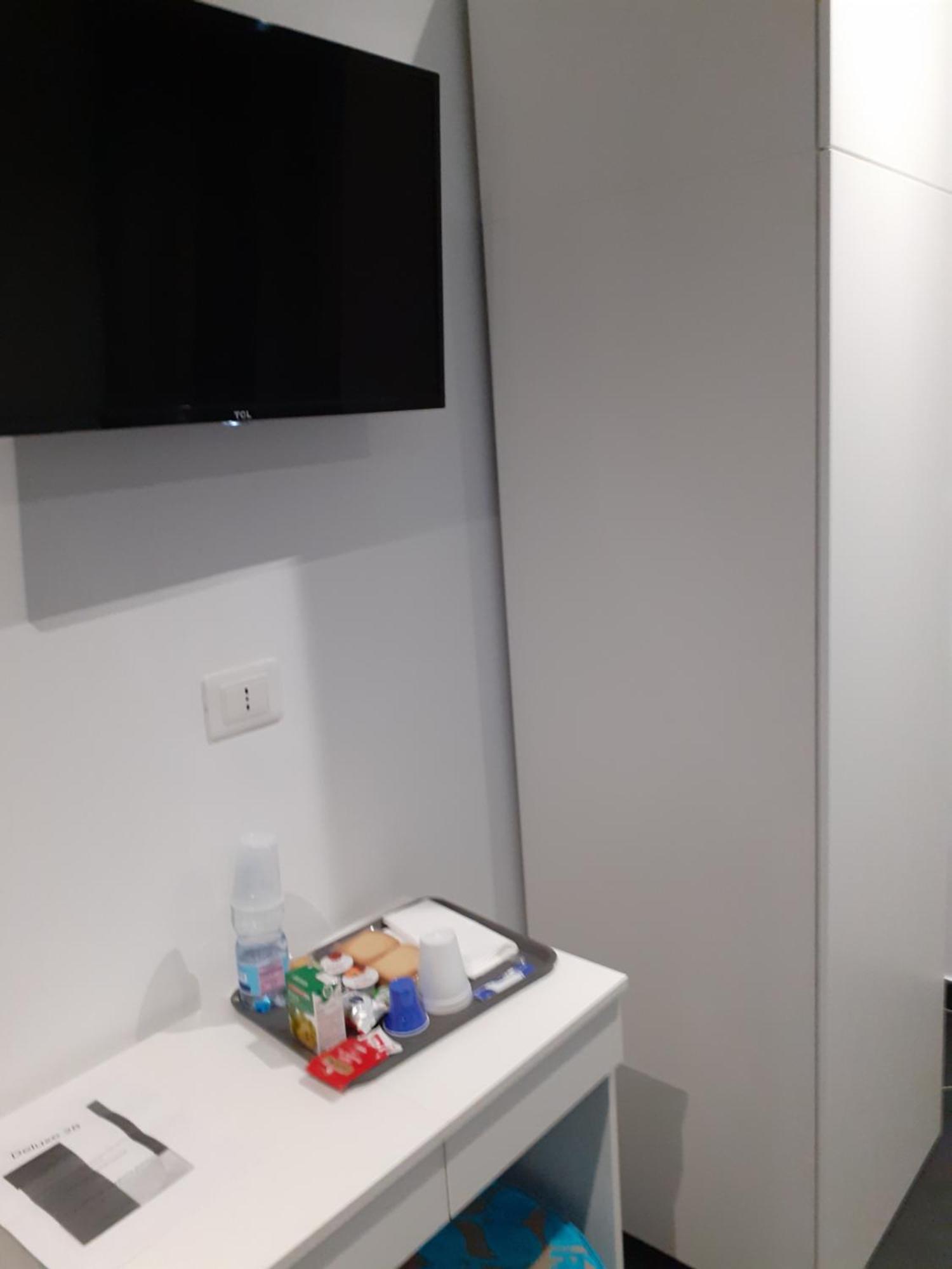 Airport Deluxe Nocleg ze śniadaniem Bari
