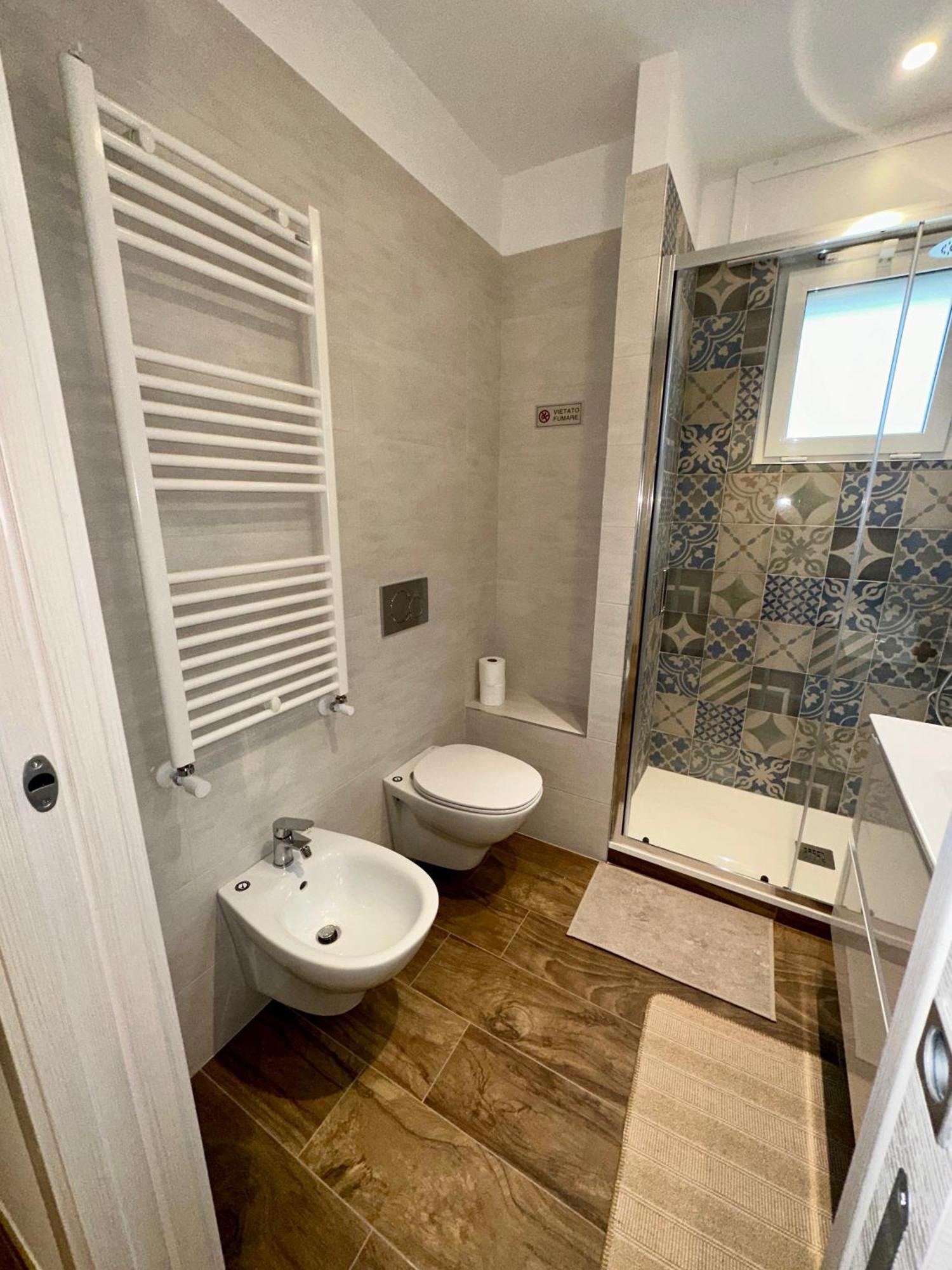 Rainbow Luxury - Sea View * Bari