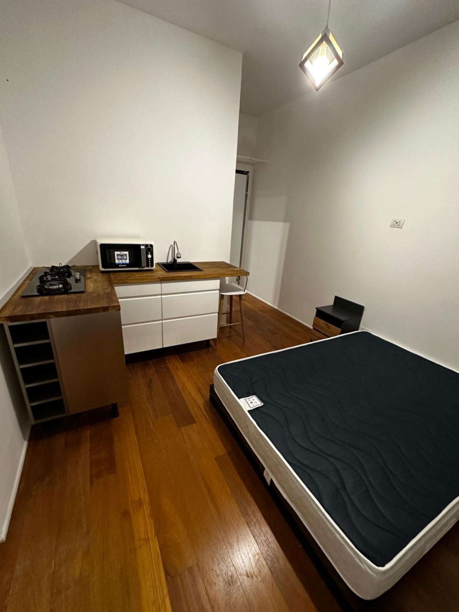 Fiore Apartment *