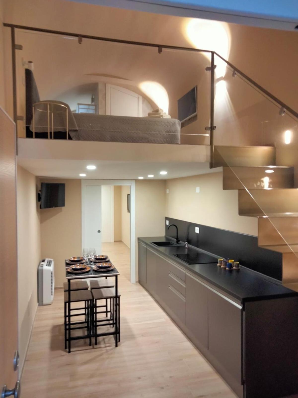Beata Elia Loft * Bari
