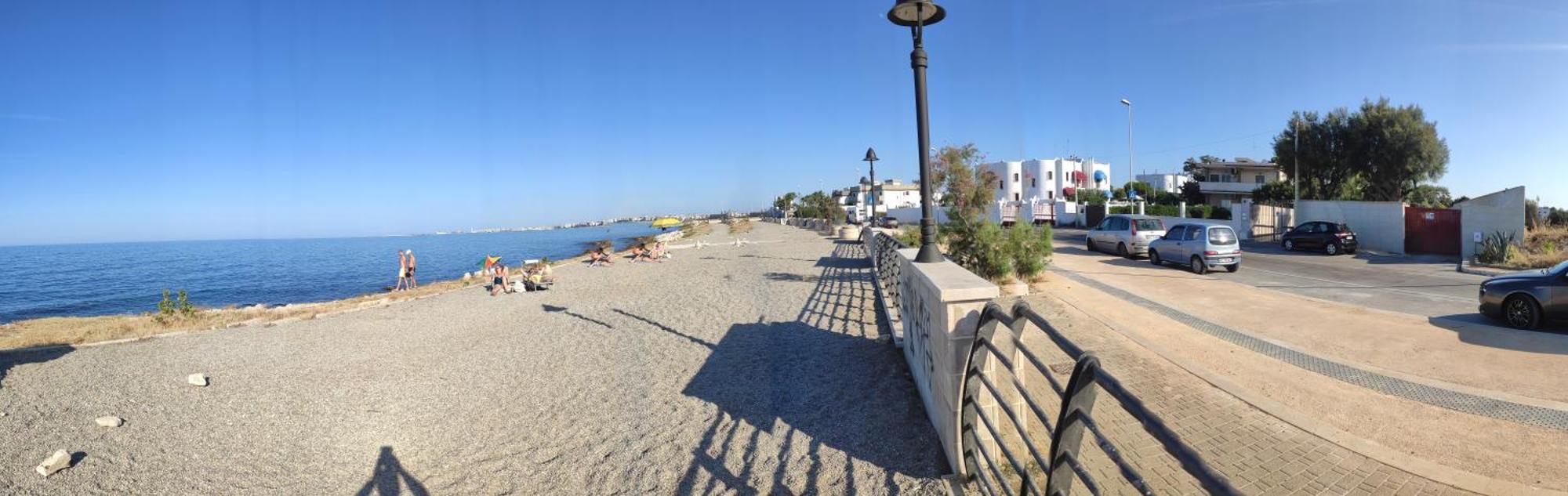 Seagull - Front And Sea View & Airport Apartman