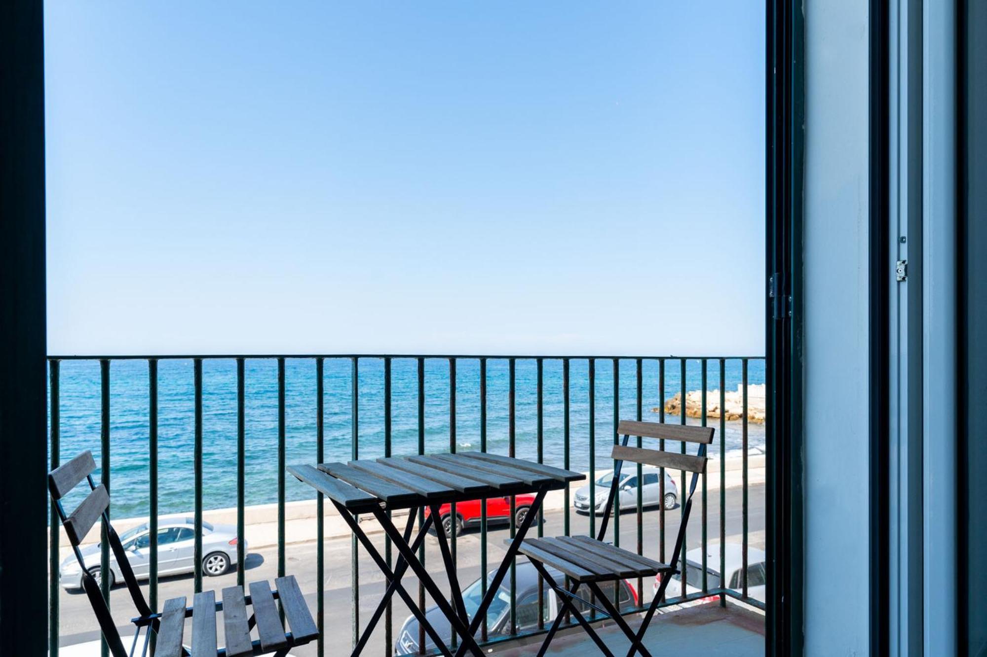 Apartment The Sea Outside By Wonderful Italy Bari