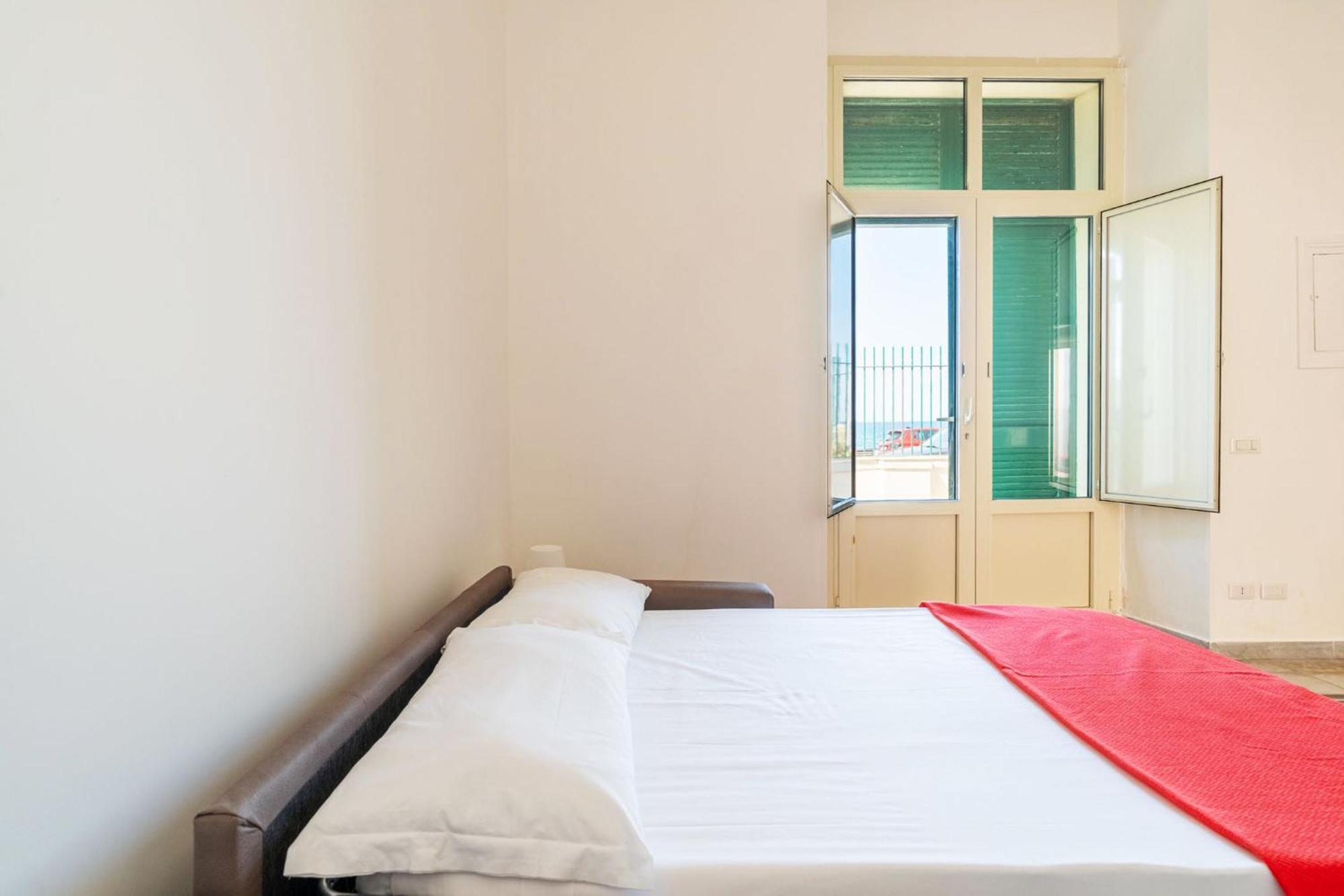 Apartment The Sea Outside By Wonderful Italy Bari